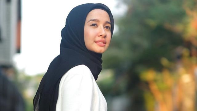 Laudya Chyntia Bella berhijab