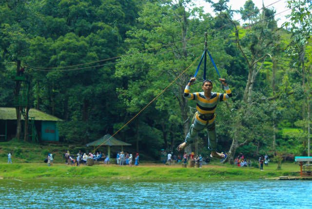 Potret Telaga Warna, Puncak Bogor