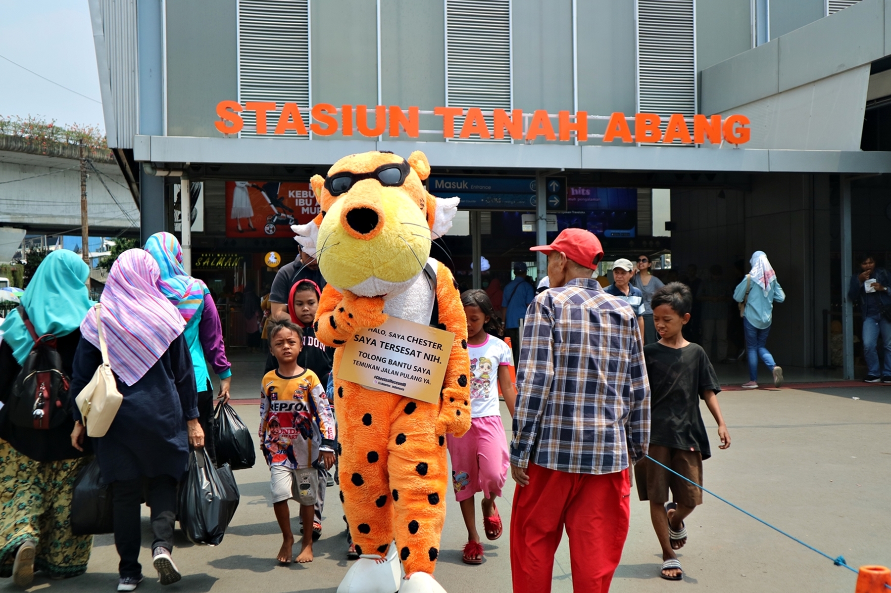 Bikin Kaget, Ada “Cheetah” di Stasiun Tanah Abang!