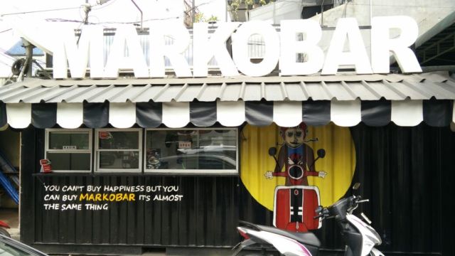 markobar gunakan booth container