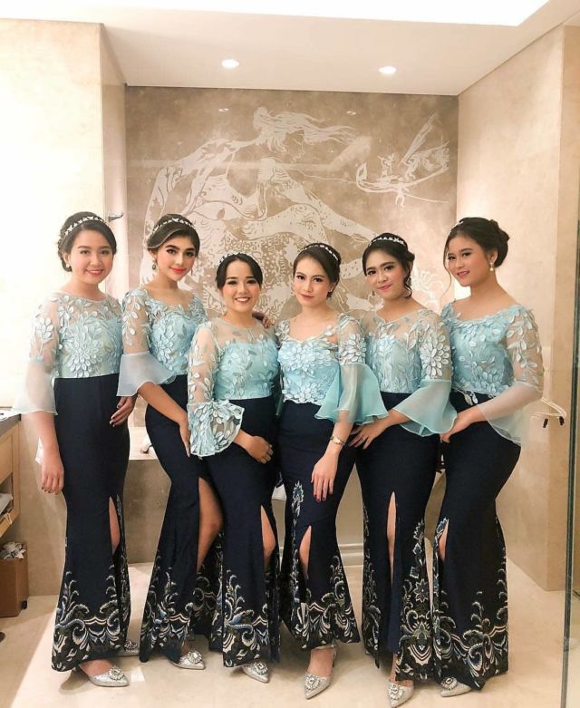 Model Baju Bridesmaid Warna Tosca