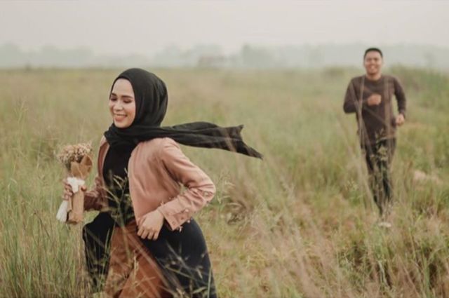 prewedding tanpa sentuhan