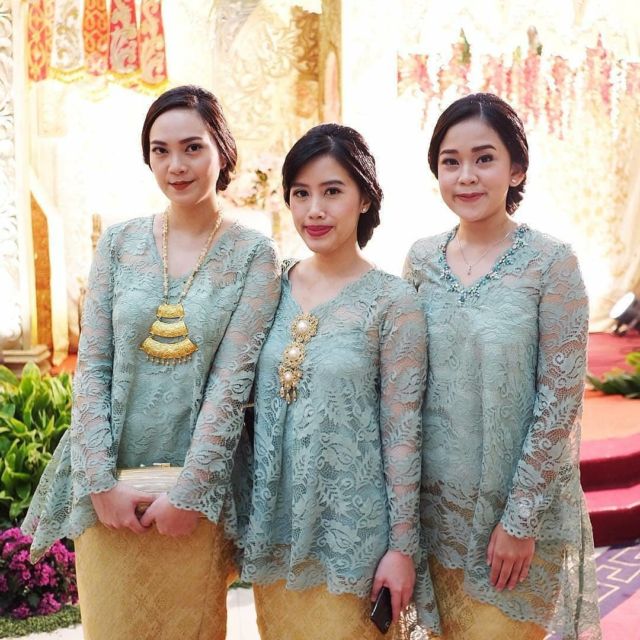 Model Baju Bridesmaid Warna Tosca