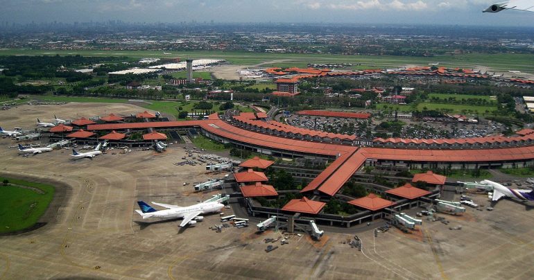 Terminal 2 Bandara Soekarno Hatta Akan Berubah Namanya Jadi Terminal Traveloka. Makin Keren Aja Nih!