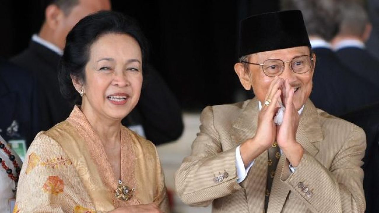 Belajar dari Kisah Perjalanan Cinta BJ Habibie dan Ibu Ainun Besari