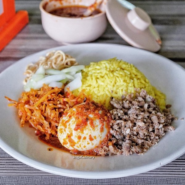 Nasi Kuning Ternate 