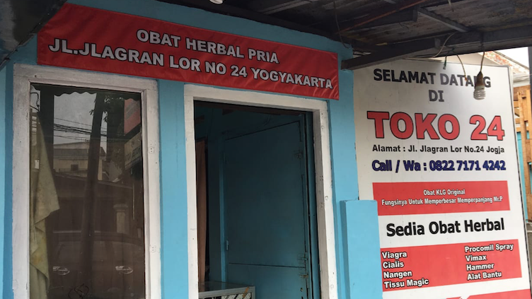 Coba-Coba Beli Obat Kuat di Kawasan Sarkem Jogja, Eh Ternyata Banyak ‘Benda-Benda’ Lain yang Dijual