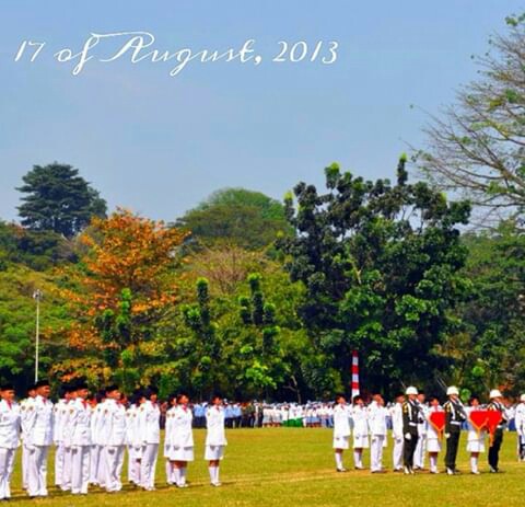 Anggota Purna Paskibra moment upacara Pengibaran bendera