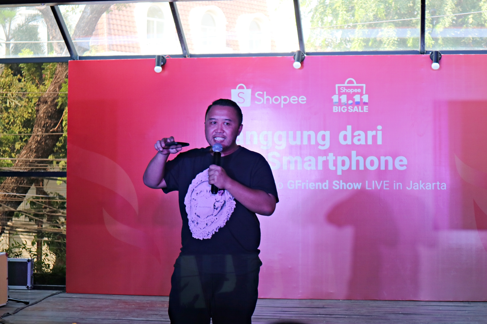 Shopee Berikan Tips & Trik Abadikan Momen dengan Smartphone untuk Kamu yang Sering Nonton Konser