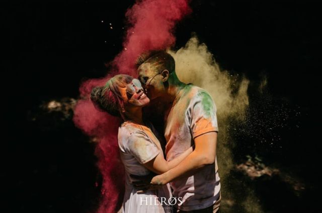 prewedding smoke bomb