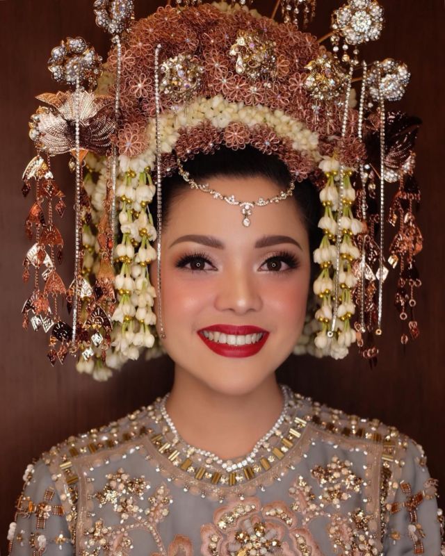 10 Ide Wedding Make-up si Kulit Sawo Matang. Rahasia Kulitmu Terlihat Paripurna Cemerlang!