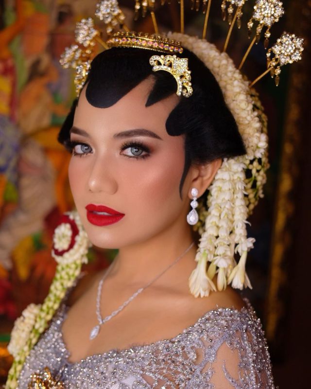 10 Ide Wedding Make-up si Kulit Sawo Matang. Rahasia Kulitmu Terlihat Paripurna Cemerlang!