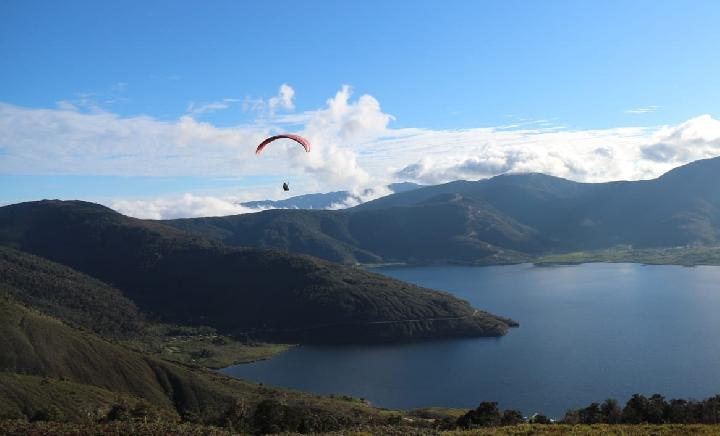 Danau Anggi di Pegunungan Arfak, Surga Tersembunyi yang Begitu Cantik di Manokwari!