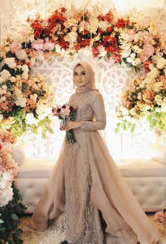 gaun pernikahan organza