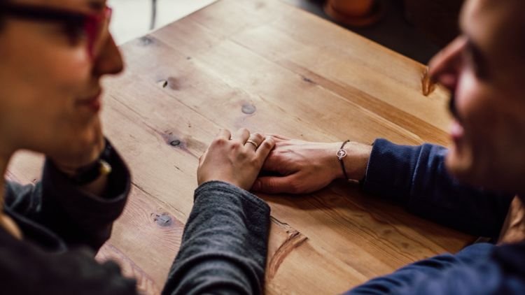 Stop Toxic Positivity! Kepositifan Beracun yang Harus Dihindari saat Teman lagi Curhat