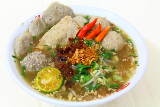 5 Kelebihan Bakso Pontianak yang Bikin Kenyang Meski Makannya Nggak Pakai Nasi