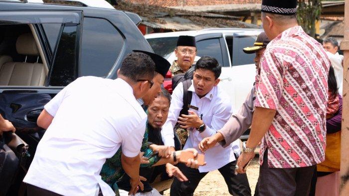 3 Fakta Penusukan Wiranto di Banten, Istri Pelaku Ternyata juga Bawa Senjata di TKP