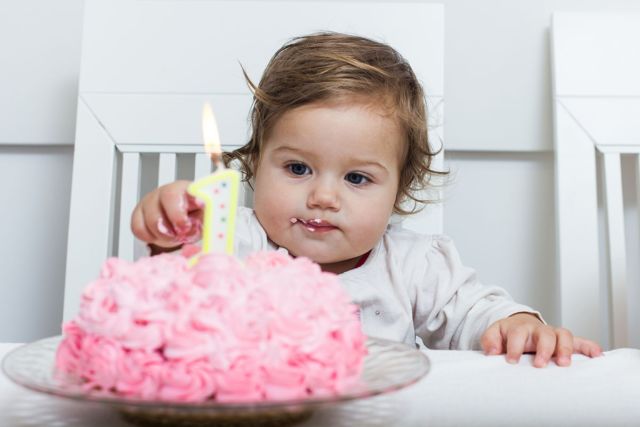 Tahapan Penglihatan Bayi di Tahun Pertama Kehidupannya. Wajib Tahu Banget!