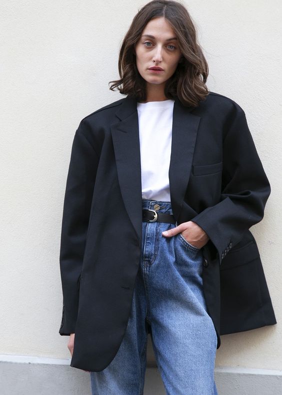 Inspirasi Oversized Blazer untuk Berbagai Acara Pentingmu