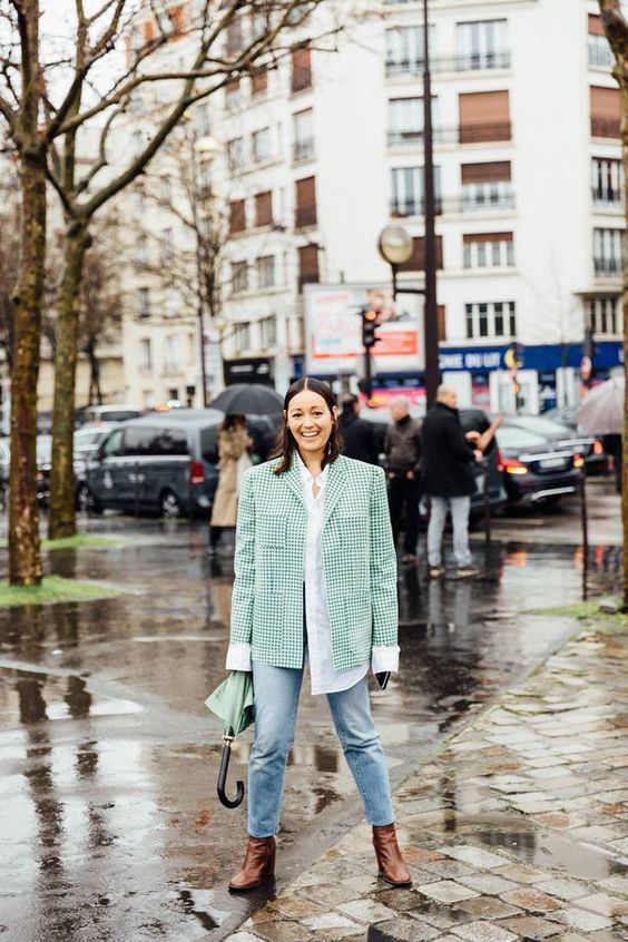 Inspirasi Oversized Blazer untuk Berbagai Acara Pentingmu