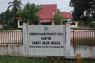 Kantor Camat Anjir Muara