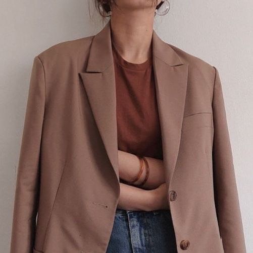 Inspirasi Oversized Blazer untuk Berbagai Acara Pentingmu