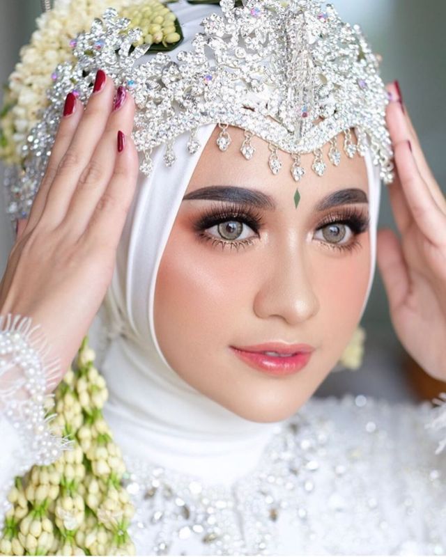 make up pengantin natural