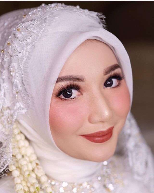 make up pengantin natural