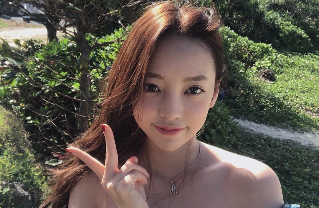 BREAKING NEWS! Penyanyi K-Pop Goo Hara Ditemukan Meninggal di Rumahnya