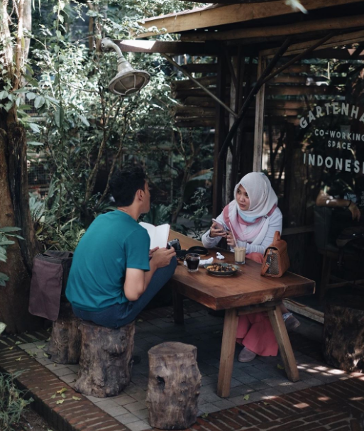 Cafe Outdoor di Malang Gartenhaus