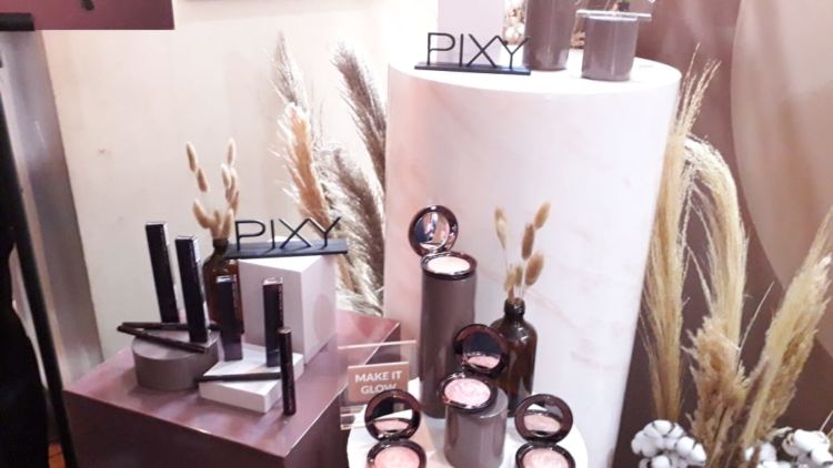 PIXY Lengkapi Produk Makeup Lewat PIXY Make It Glow Series Terbaru