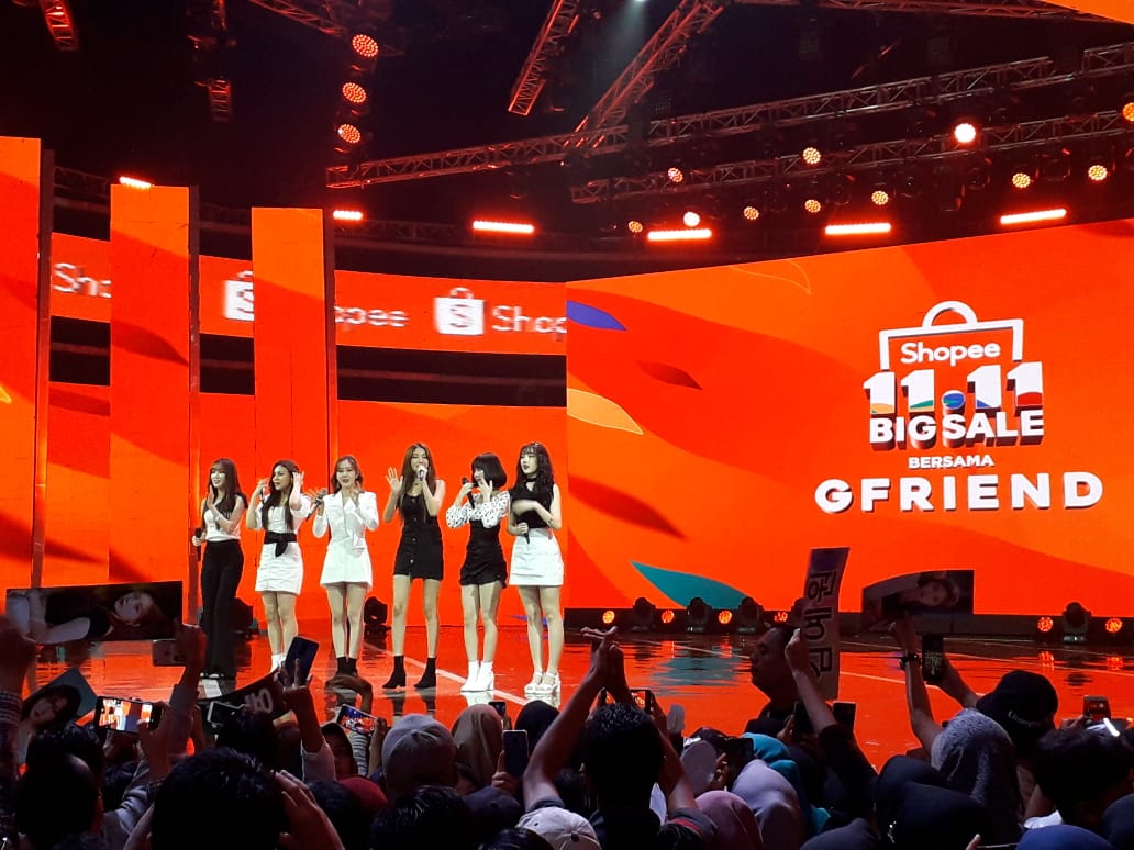 Penampilan GFRIEND di Shopee 11.11 Big Sale Benar-Benar Bikin Susah Move On!