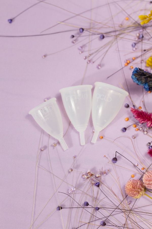 Cek 5 Hal ini Sebelum Coba Beli dan Pakai Menstrual Cup, Biar Nyaman dan Nggak Grogi Lagi