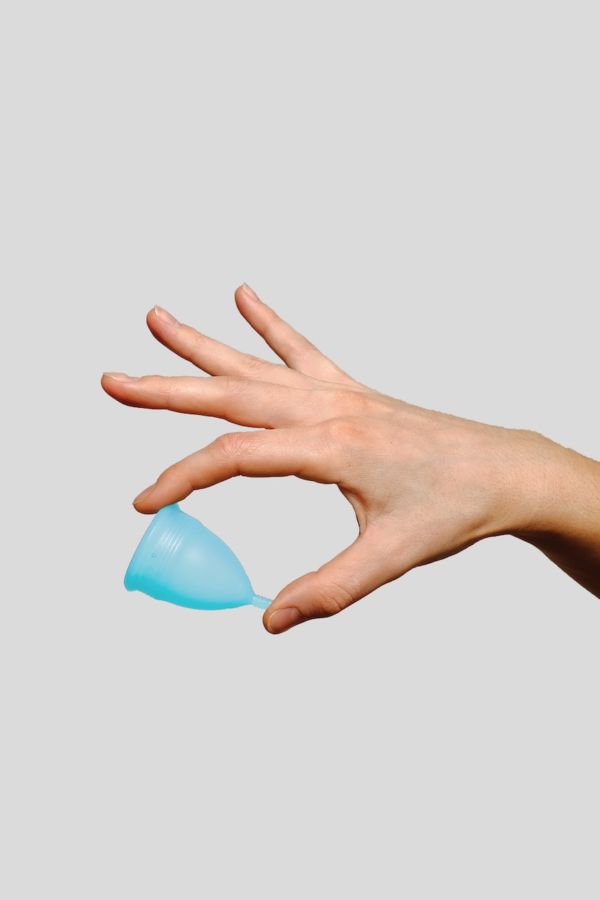 Cek 5 Hal ini Sebelum Coba Beli dan Pakai Menstrual Cup, Biar Nyaman dan Nggak Grogi Lagi