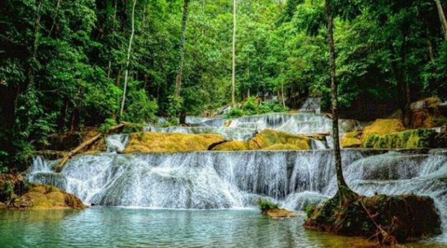 Air Terjun Moramo Kendari