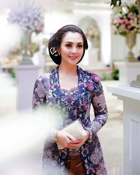 model kebaya kutu baru