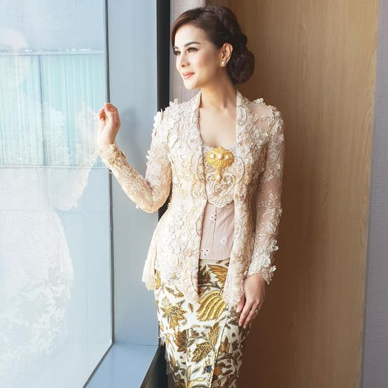 model kebaya kutu baru