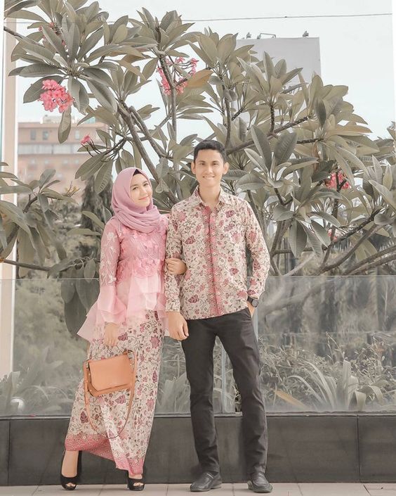 batik couple