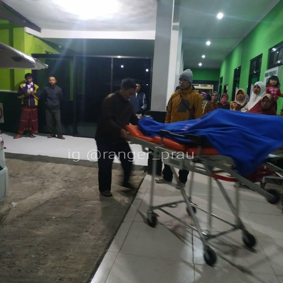 Satu Pendaki Meninggal, Jalur Pendakian Gunung Prau via Igirmranak Ditutup Sementara!