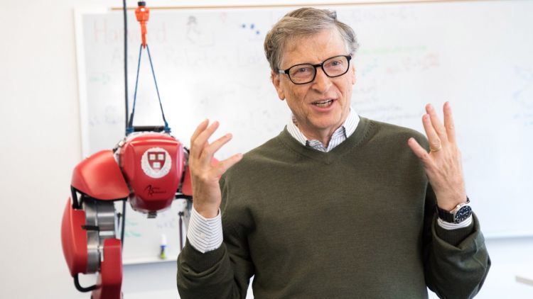 Harga Jam Tangan Bill Gates Saja Nggak Sampai Satu Juta. Masa Iya Kita Mau Ngoyo Beli Barang Mewah?