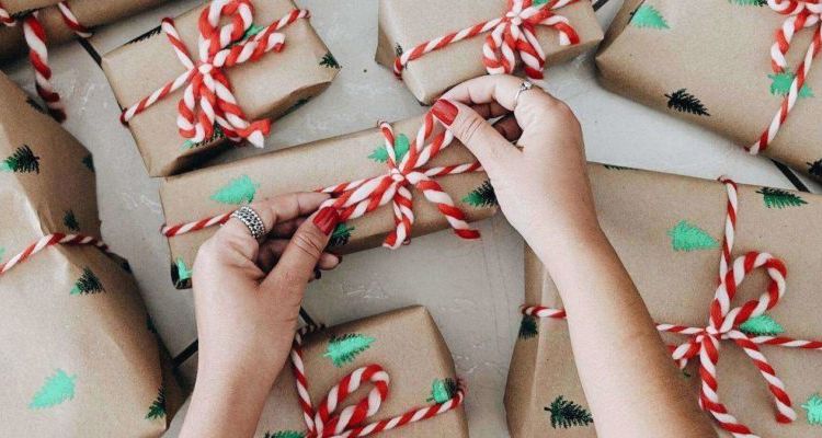 7 Inspirasi Kado Natal Low Budget yang Manis untuk Orang Terkasih