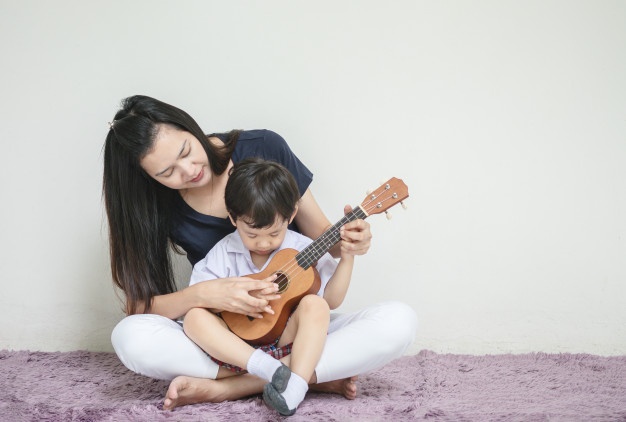 Mudah dan Bikin Cerdas, Begini Cara Mengajarkan Banyak Bahasa ke Anak. Yuk, Praktikkan!