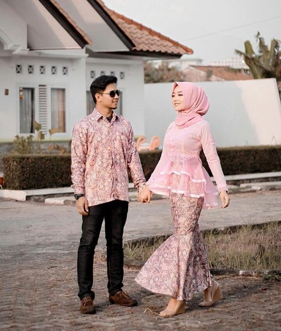 batik couple