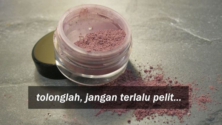 5 Alasan Logis Kenapa Kamu Jangan Pernah Beli Makeup Second. Bukan Irit, Kamu Itu Pelit!