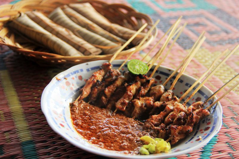 Sate Bulayak, Salah Satu Bintang Kuliner Khas Lombok yang Patut Dicoba