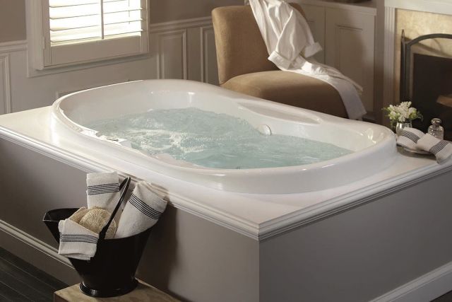 Whirlpool Bathtub