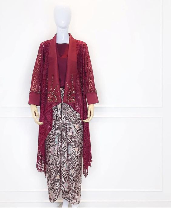 kebaya maroon hijab