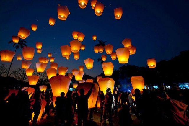 Flying Lantern in Shifen