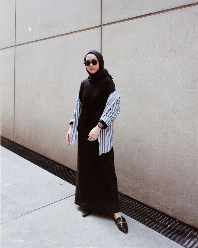 OOTD Hijab Hitam