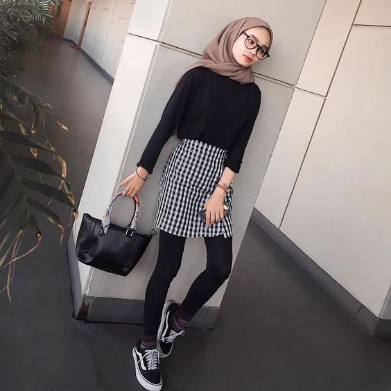 OOTD Hijab dan warna Hitam